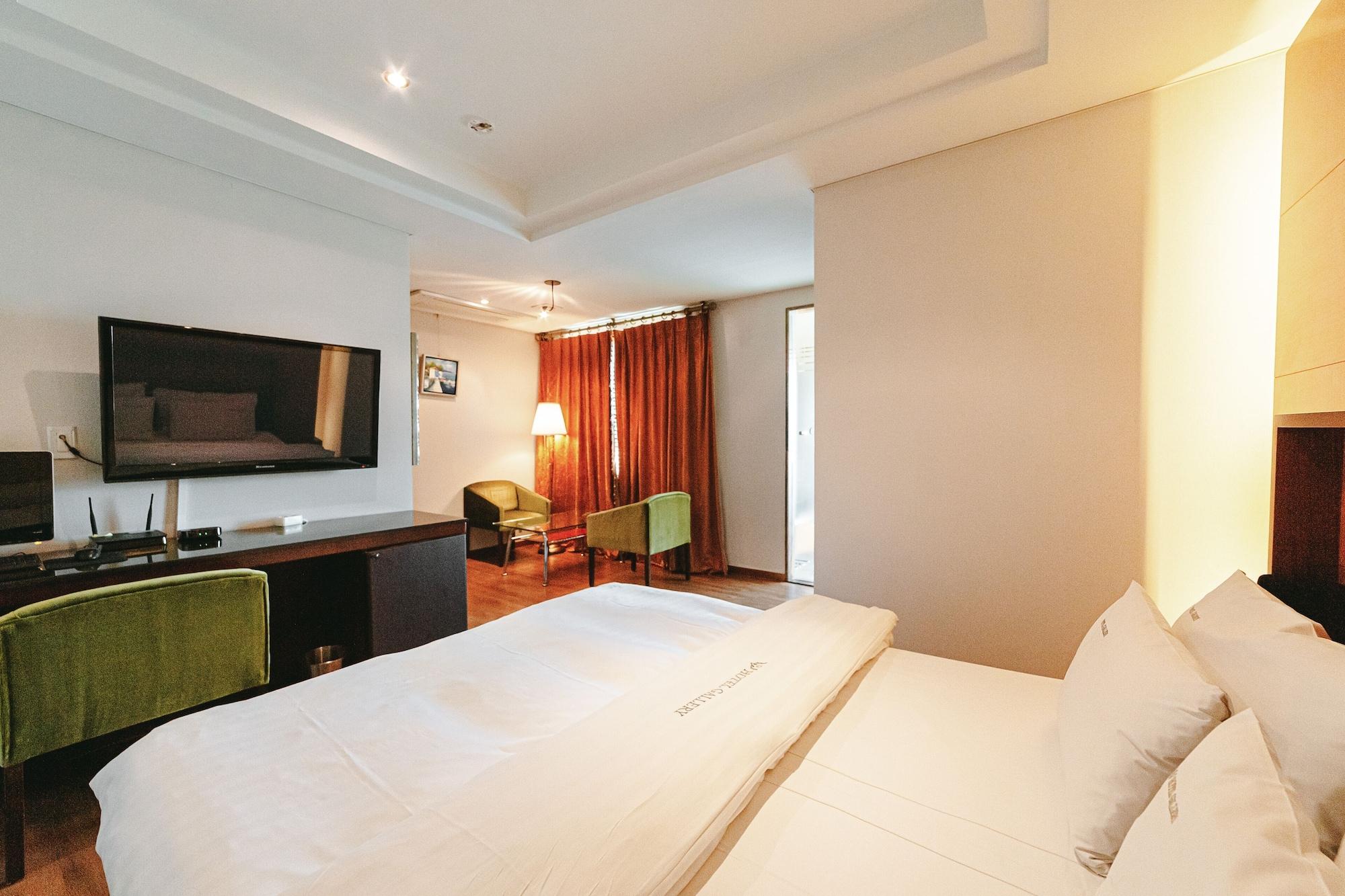 Gallery Tourist Hotel Tongyeong Exterior foto