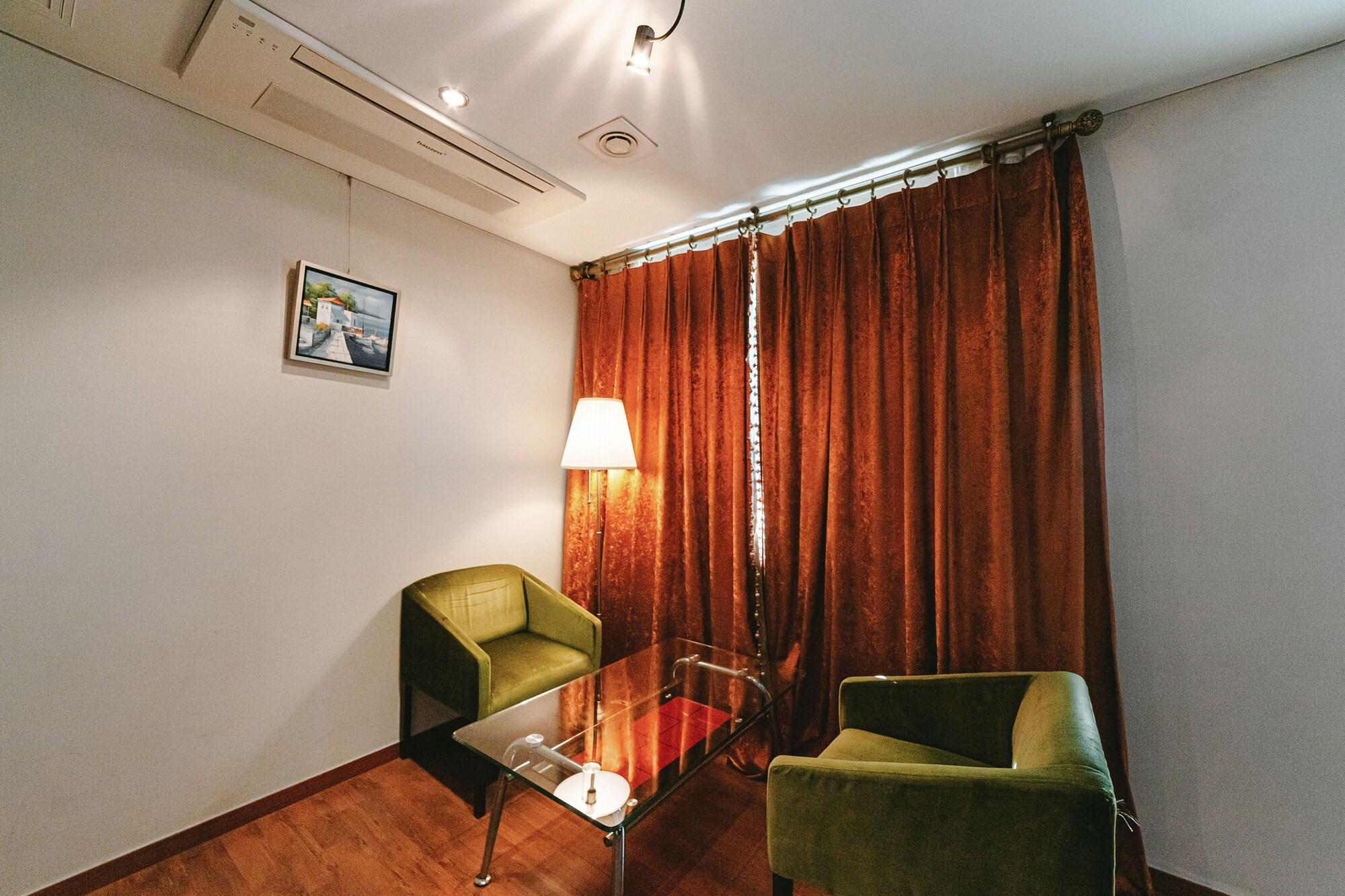 Gallery Tourist Hotel Tongyeong Exterior foto