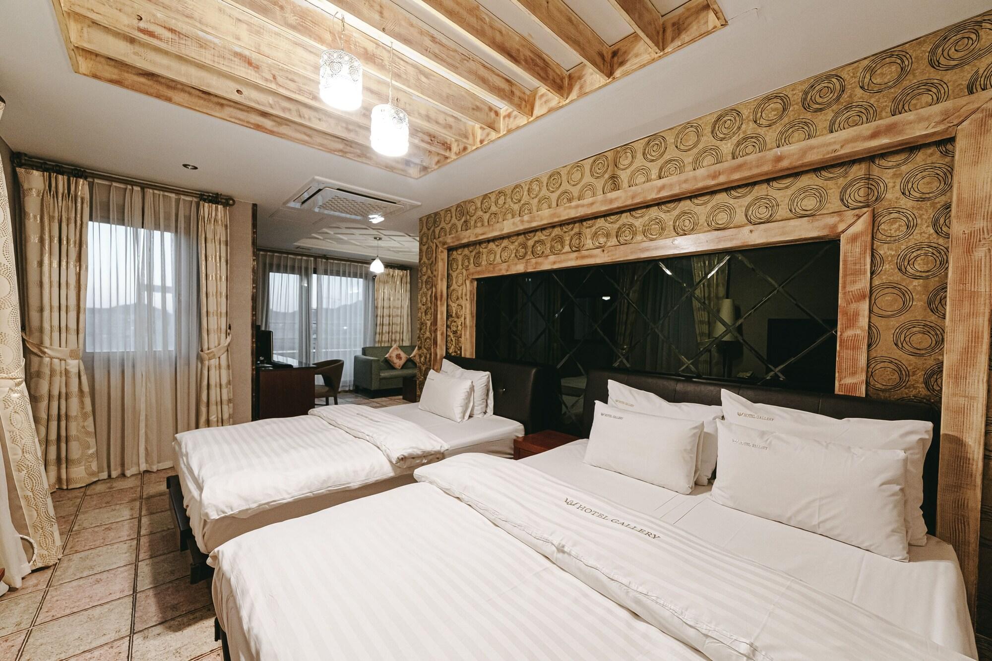 Gallery Tourist Hotel Tongyeong Exterior foto