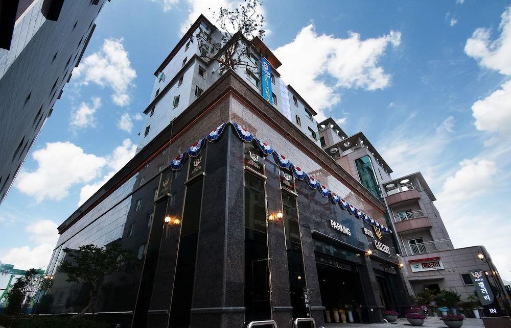 Gallery Tourist Hotel Tongyeong Exterior foto